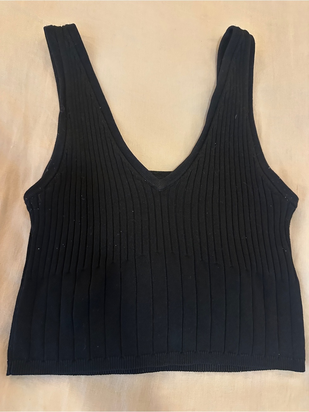 Babaton Black Ribbed V-Neck Tank